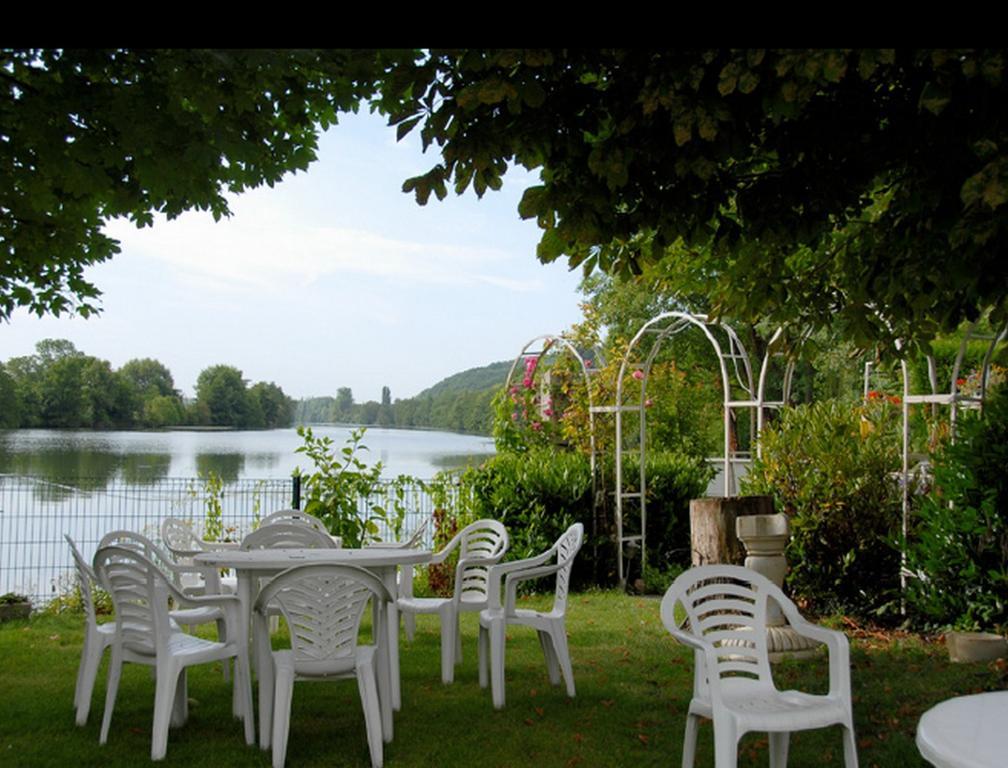 Logis Le Manoir De L'Onde Hotel Sens Bagian luar foto