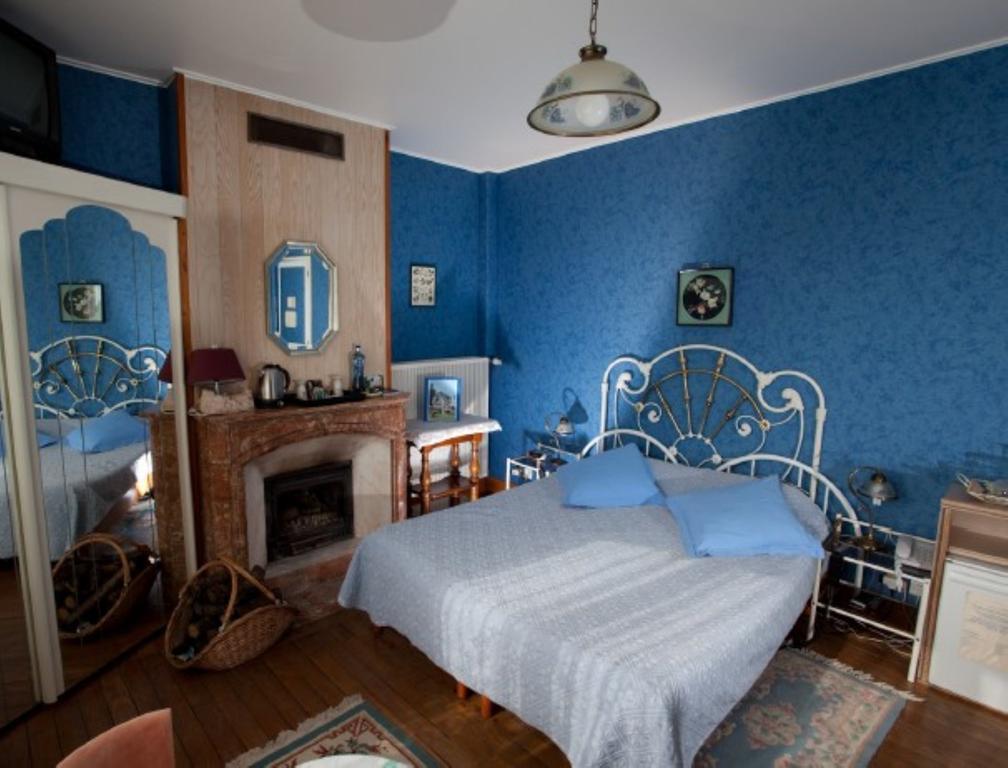 Logis Le Manoir De L'Onde Hotel Sens Ruang foto